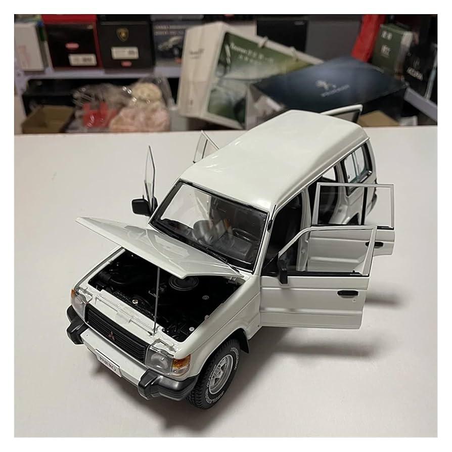 Mitsubishi パジェロ　ラリー 1/18 ミニカー 203　WRC Mitsubishi パジェロ ラリー 1/18 ミニカー 203 WRC